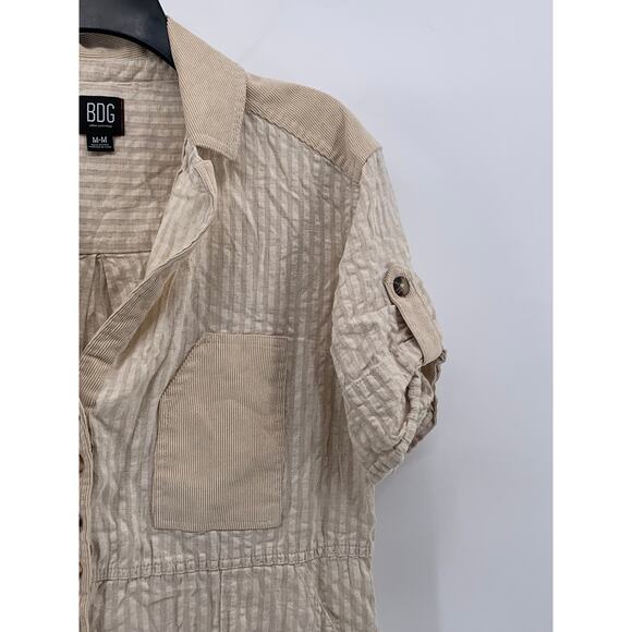 BDG Women’s Beige Seersucker Striped Button-Up Short Sleeve Relaxed Romper SZ M - Picture 3 of 10
